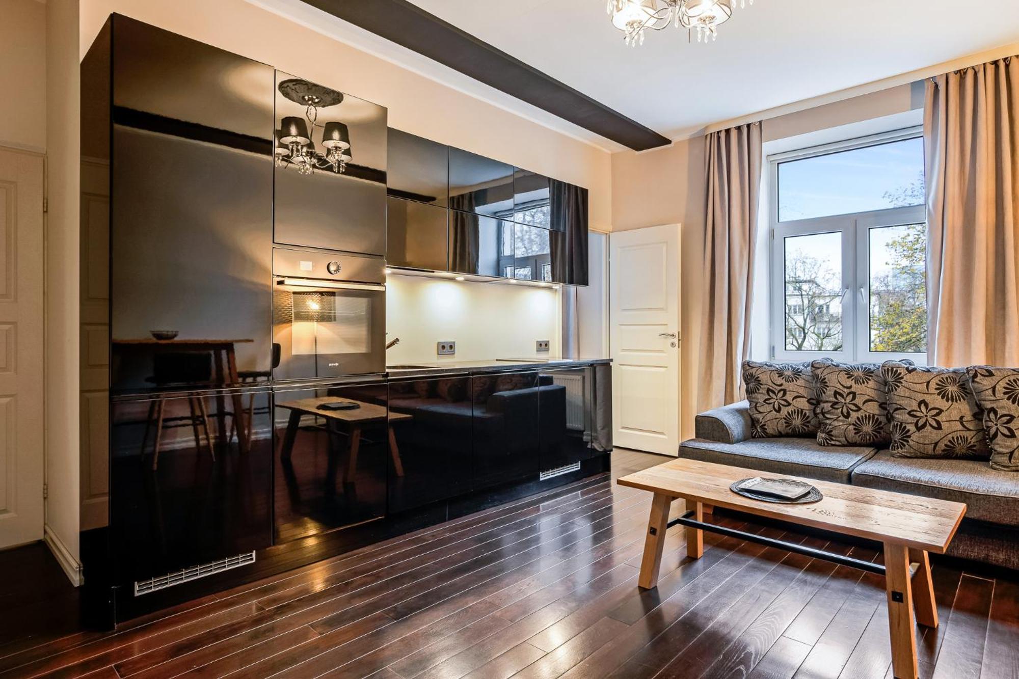 Luxury Apartment In The Heart Of Талин Екстериор снимка